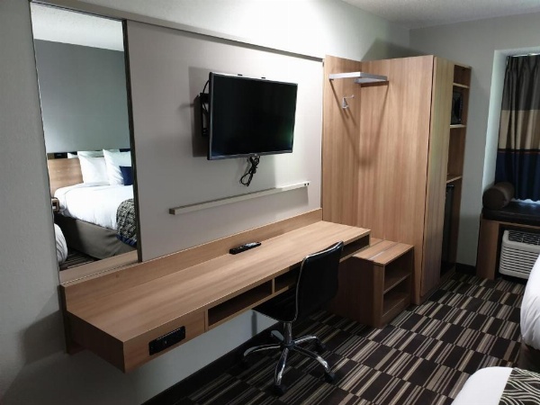 Microtel Inn & Suites by Wyndham Augusta Riverwatch image 14