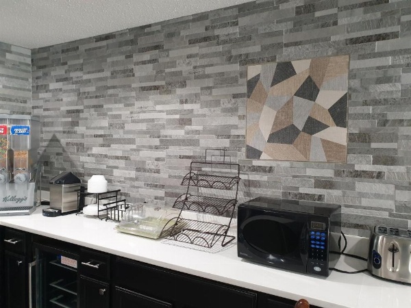 Microtel Inn & Suites by Wyndham Augusta Riverwatch image 22